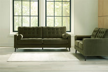 Load image into Gallery viewer, Reveon Lakes Sofa