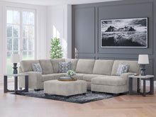 Load image into Gallery viewer, Rodington 3-Piece Sectional with Chaise