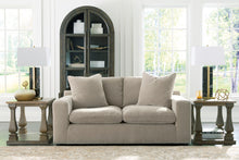 Load image into Gallery viewer, Maxton Heights Loveseat