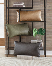 Load image into Gallery viewer, Danvale Pillow