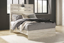 Load image into Gallery viewer, Cambeck Full Panel Bed with 2 Nightstands