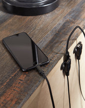 Load image into Gallery viewer, Drystan Full Panel Bed with 2 Nightstands