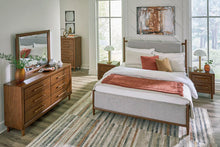 Load image into Gallery viewer, Lyncott Upholstered Bed