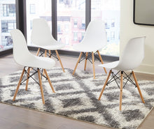 Load image into Gallery viewer, Jaspeni Dining Chair