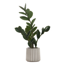 Load image into Gallery viewer, ARTIFICIAL PLANT - 20&quot;H ZZ
