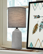 Load image into Gallery viewer, Donnford Table Lamp