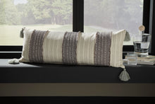 Load image into Gallery viewer, Linwood Accent Pillow