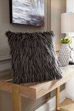 Load image into Gallery viewer, Ryley Accent Pillow