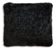 Load image into Gallery viewer, Gariland Pillow