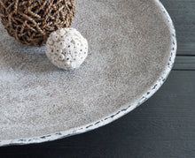 Load image into Gallery viewer, Moises Bowl