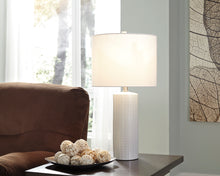 Load image into Gallery viewer, Steuben Table Lamp