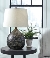 Load image into Gallery viewer, Maire Table Lamp