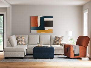 Aviemore 2-Piece Sectional with Chaise