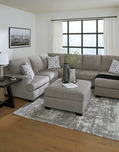 Load image into Gallery viewer, Erinsburg Sectional with Chaise
