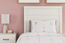 Load image into Gallery viewer, Stelsie Twin Panel Bed
