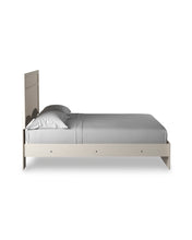 Load image into Gallery viewer, Stelsie King Panel Bed

