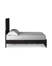 Load image into Gallery viewer, Belachime Full Panel Bed
