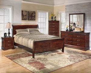 Alisdair Queen Sleigh Bed with 2 Nightstands