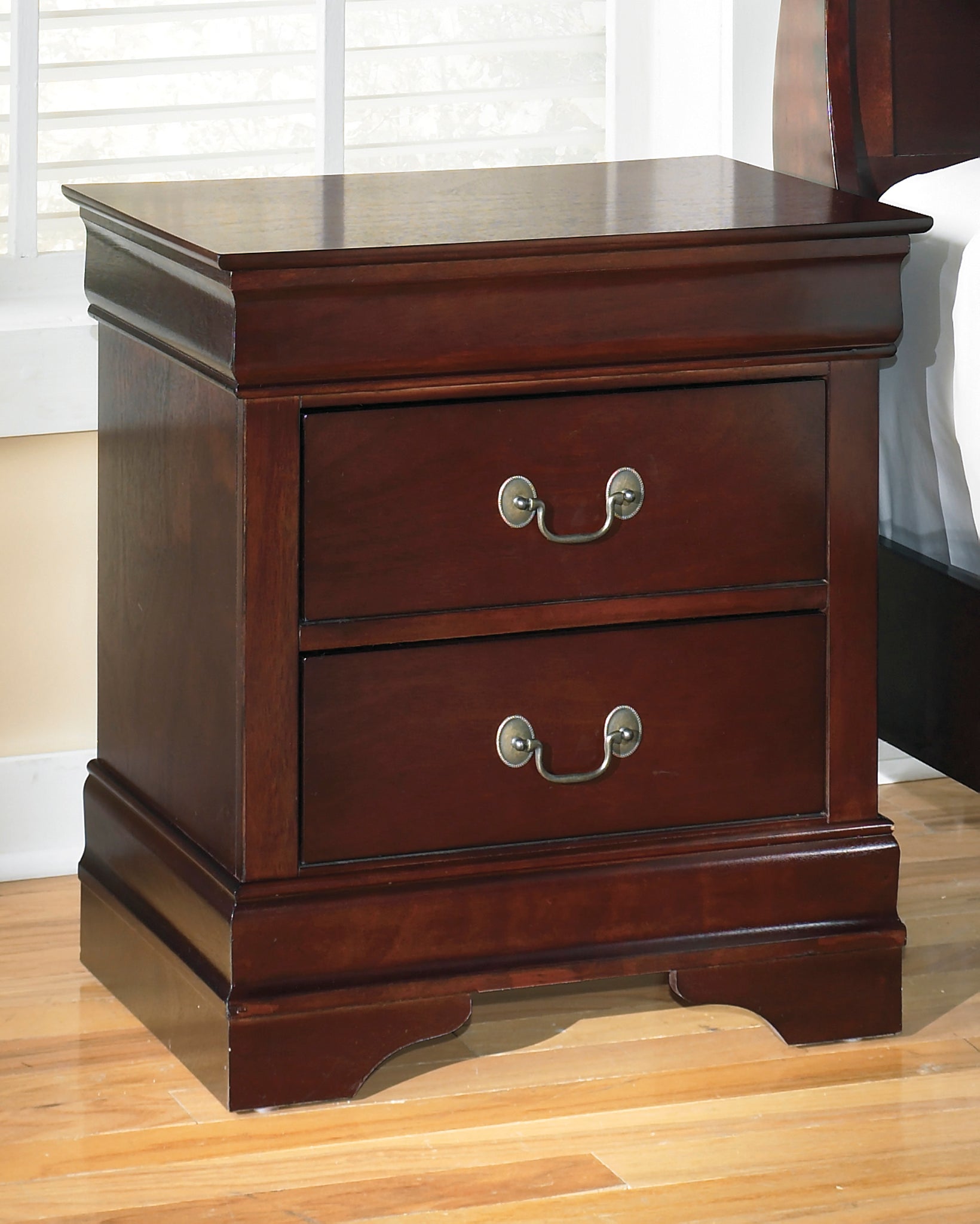 Ashley alisdair king sleigh bed online