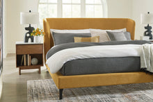 Load image into Gallery viewer, Maloken Upholstered Bed
