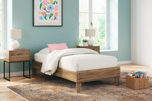 Deanlow Platform Bed Foundation
