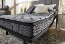 Load image into Gallery viewer, Augusta2 Queen Mattress -Bed bug encasement
