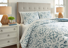 Load image into Gallery viewer, Adason Comforter Set - Reversable
