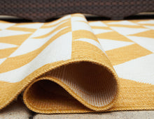 Load image into Gallery viewer, Thomley Area Rug
