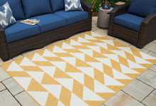 Load image into Gallery viewer, Thomley Area Rug
