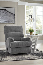 Load image into Gallery viewer, Man Fort Recliner
