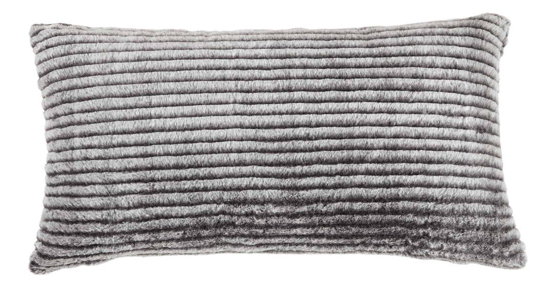 Metea Accent Pillow