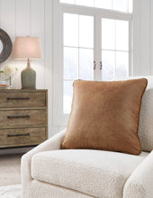 Load image into Gallery viewer, Cortnie Accent Pillow
