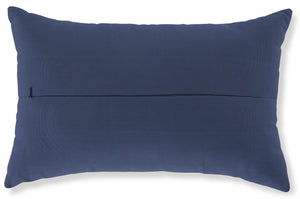 Velvetley Pillow
