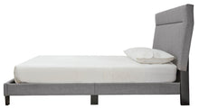 Load image into Gallery viewer, Adelloni Upholstered King Bed
