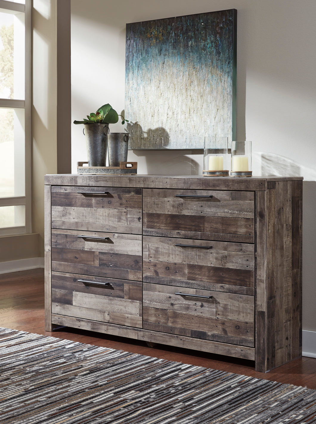 Derekson Dresser With Mirror Option