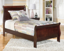 Load image into Gallery viewer, Alisdair Twin Sleigh Bed
