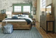 Load image into Gallery viewer, Sommerford Queen Panel Bed
