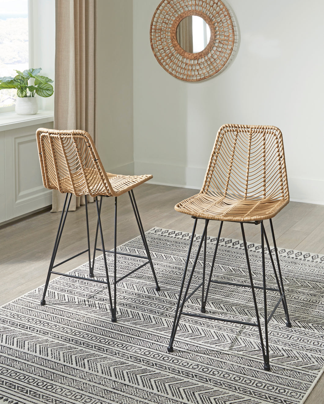 Angentree Bar Stool