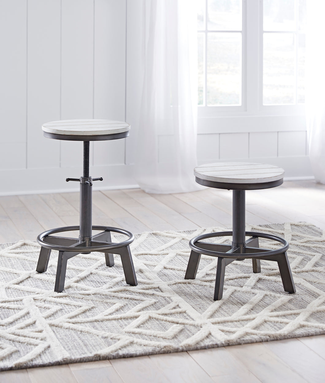 Torjin Adjustable Bar Stool