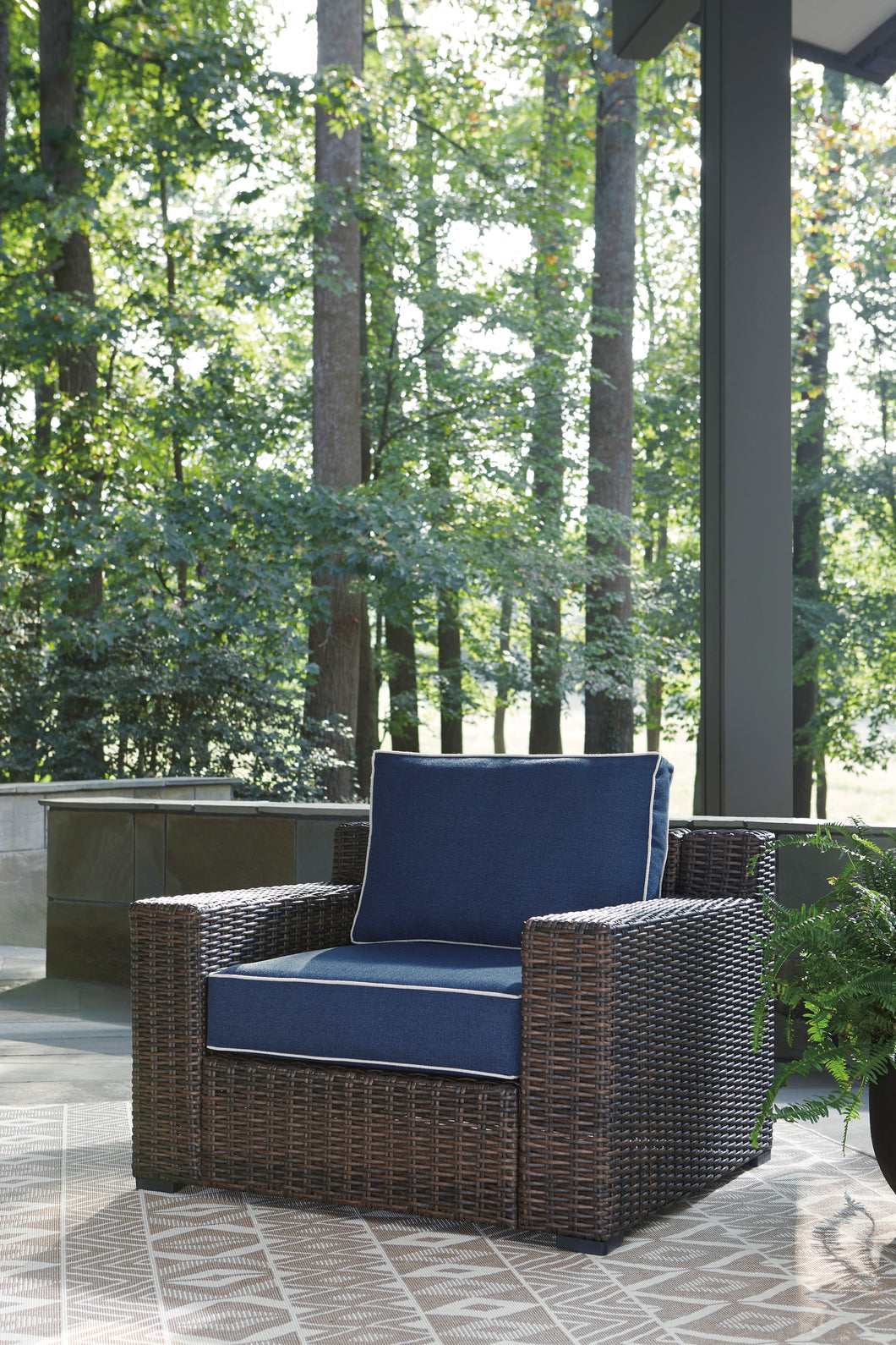 Grasson Lane Outdoor Lounge Chair